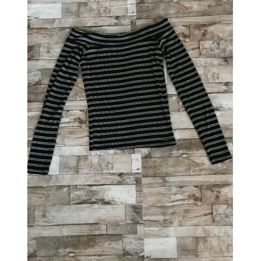 Hollister medium off-the-shoulder striped top!